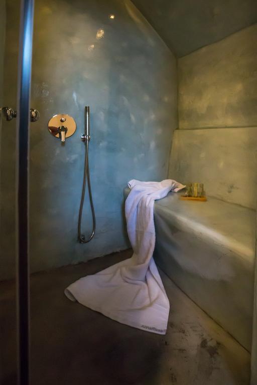 Love Nest With Hot Tub, Hammam & Outdoor Cinema Akrotiri  Exterior photo